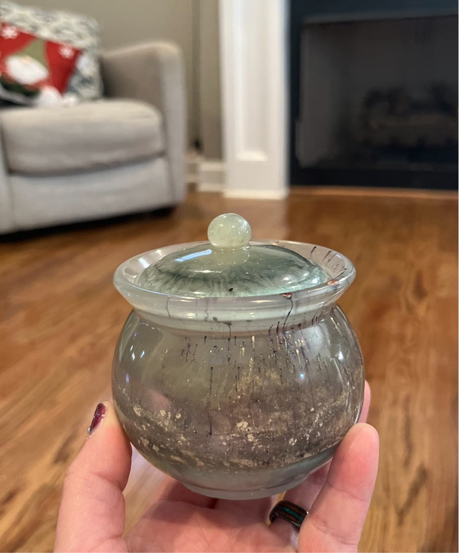 Elegant small jar, container (Round)